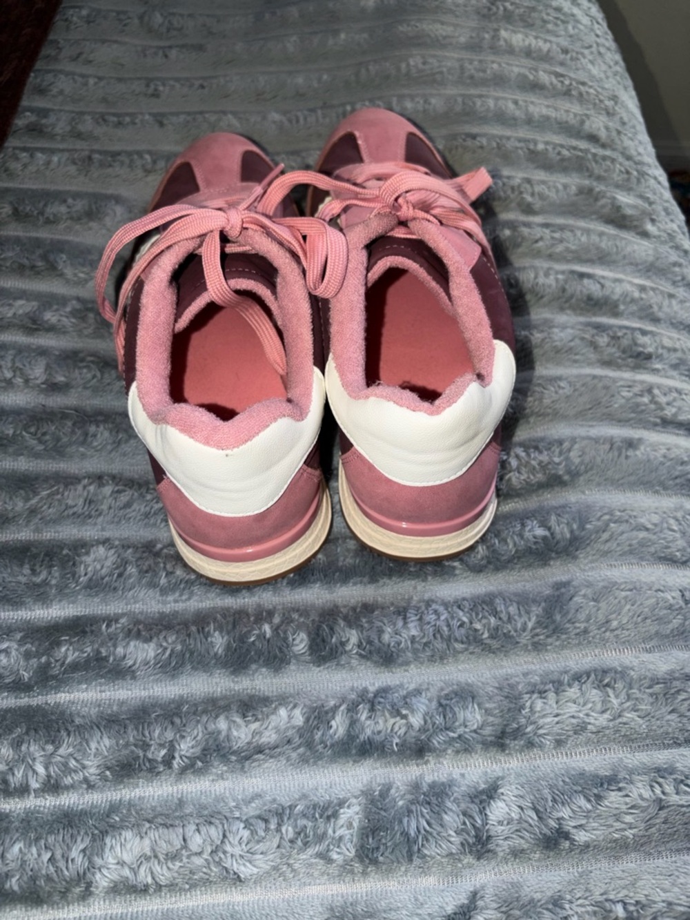 Women's Pink Two-Tone Lace-Up Sneakers Dolce Vita - Picture 3 of 7